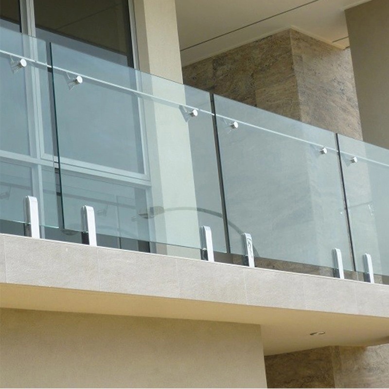 outdoor glass railing